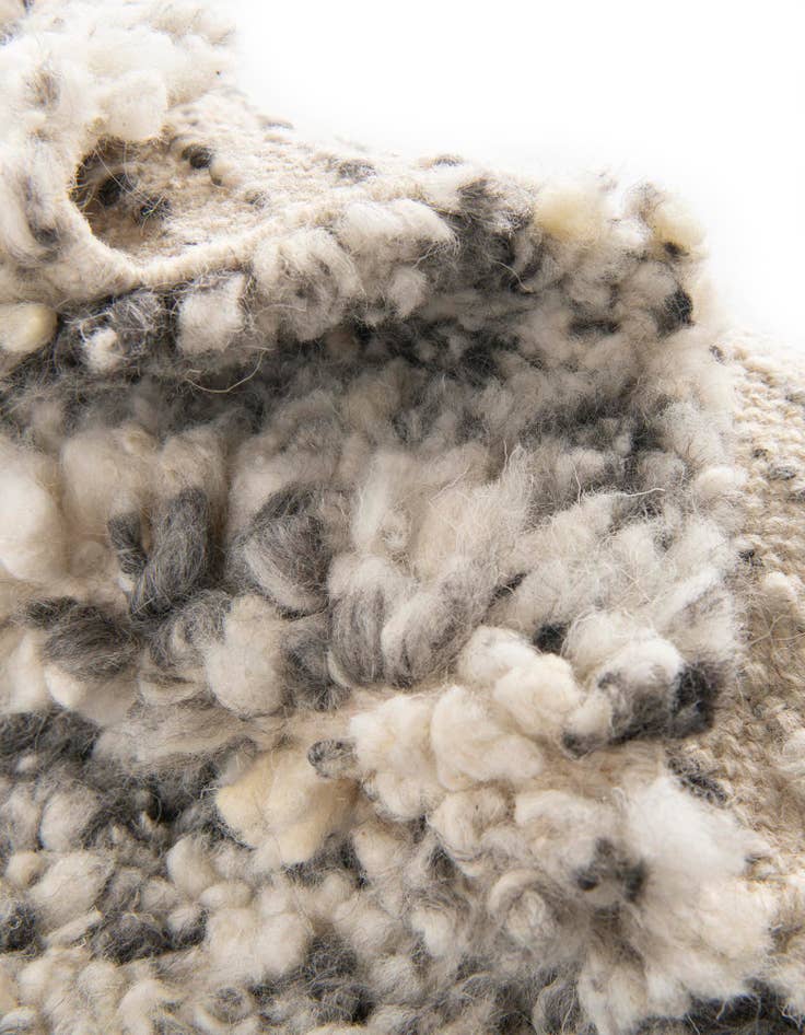 Detail image of  10' x 10'  Hand Woven Haka Deluxe Shag Round Rug