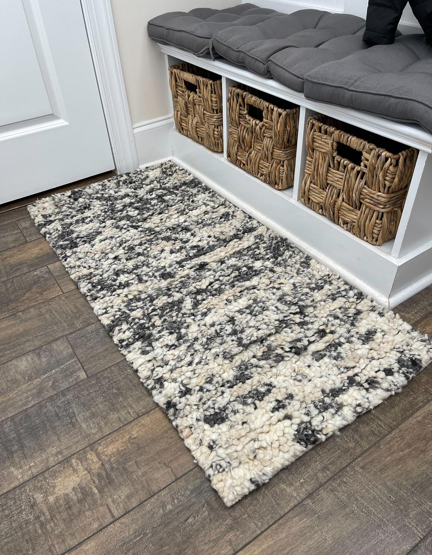 Salt and Pepper 2' 7 x 12' Hand Woven Haka Deluxe Shag Runner Rug ...
