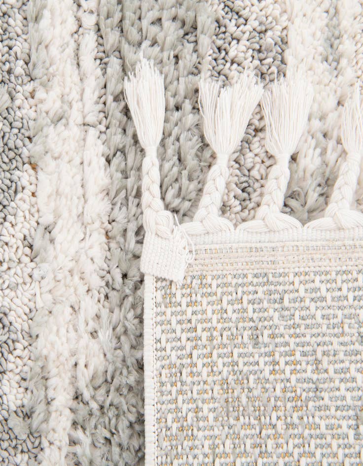 Detail image of  7' 10 x 10' Cherokee Rug