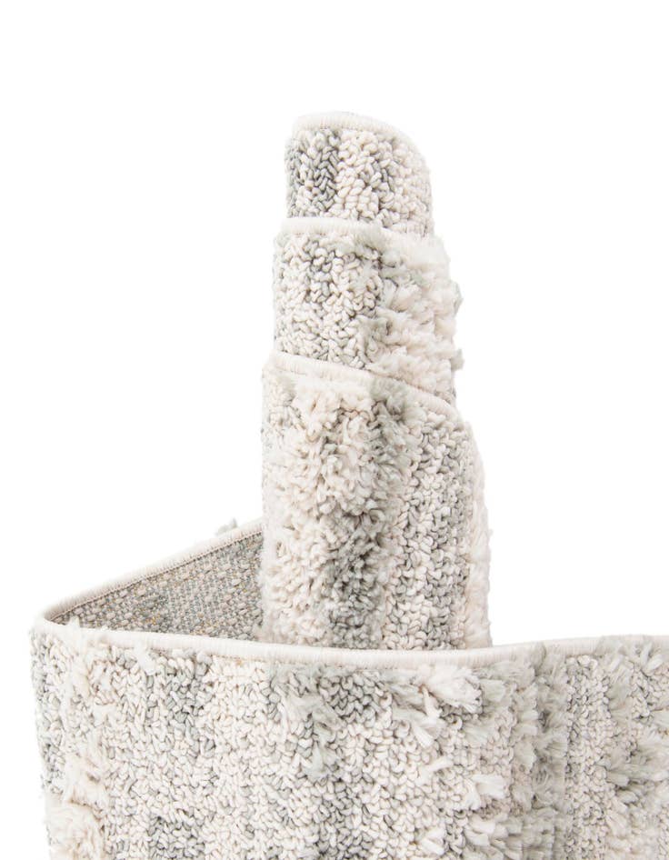 Detail image of  4' x 4' Cherokee Round Rug