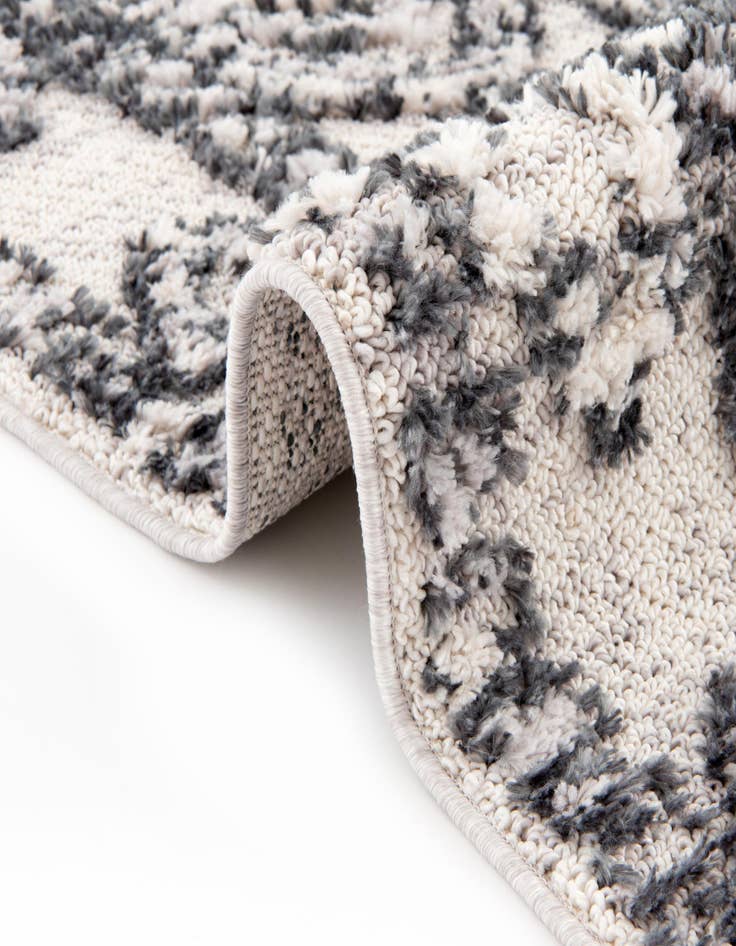 Detail image of  2' x 6' Cherokee Runner Rug