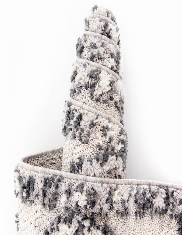 Detail image of  2' x 6' Cherokee Runner Rug