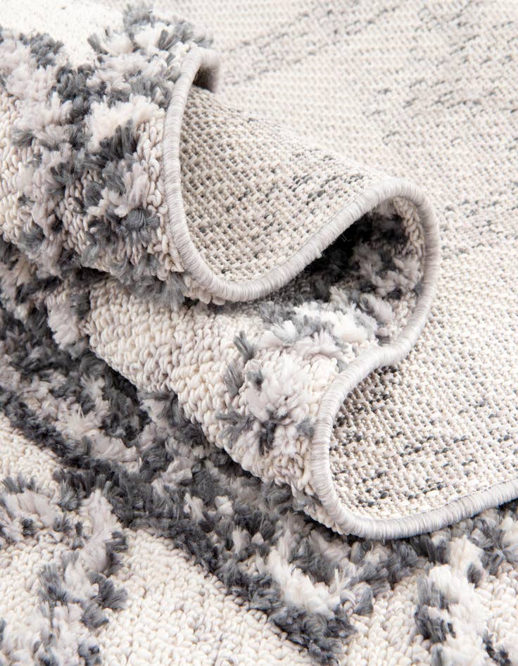 Detail image of  2' x 6' Cherokee Runner Rug