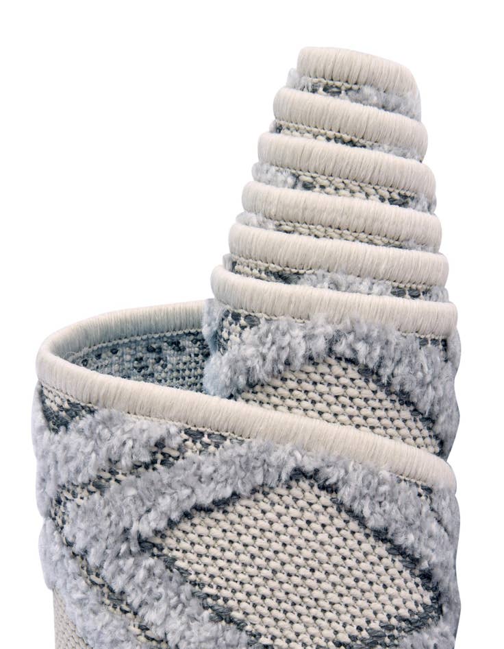 Detail image of  4' x 6' Arlo Oval Rug