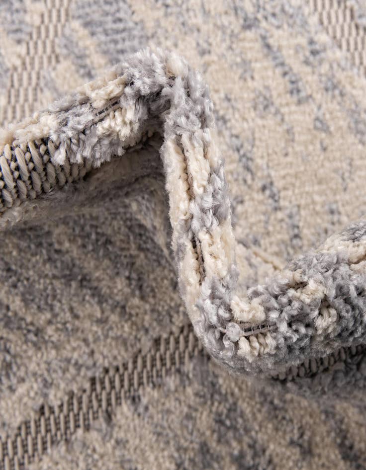 Detail image of  5' 3 x 8' Arlo Oval Rug