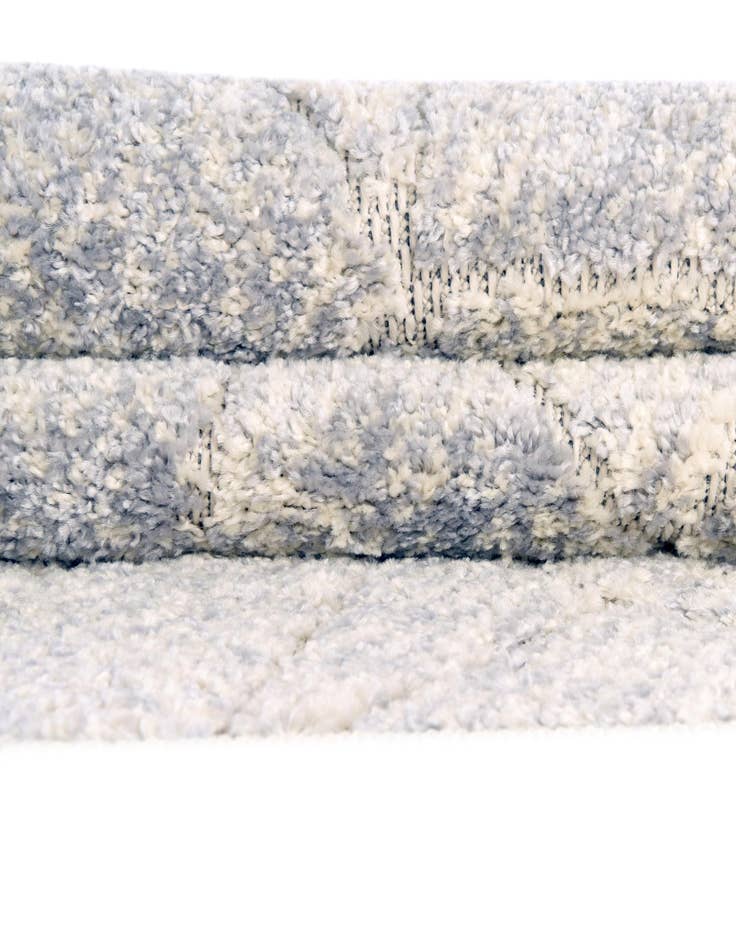 Detail image of  5' 3 x 8' Arlo Oval Rug