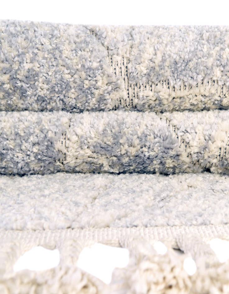 Detail image of  4' x 6' Arlo Rug