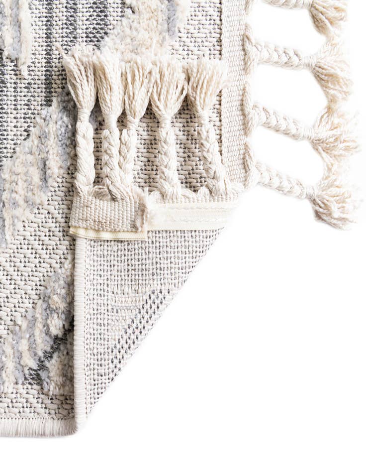 Detail image of  2' 7 x 12' Arlo Runner Rug