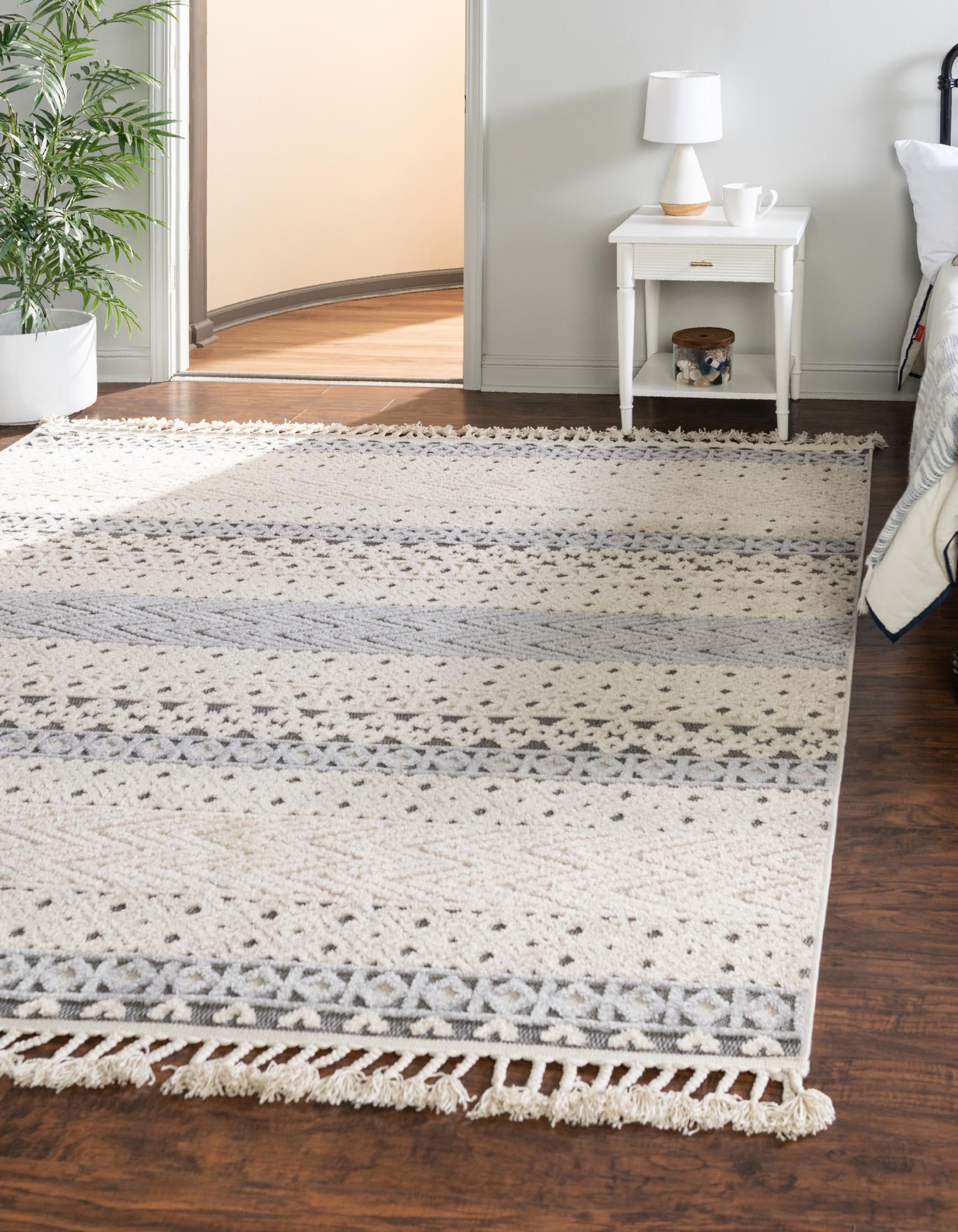 Sandy Beige 7' 10 x 7' 10 Arlo Square Rug | Rugs.com