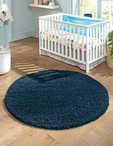  7' x 7' Solid Shag Round Rug
