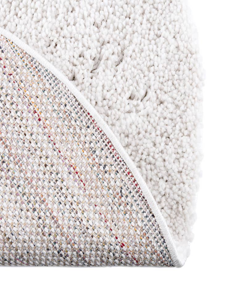 Detail image of  3' 3 x 3' 3 Jill Zarin Shaggy Chic Round Rug