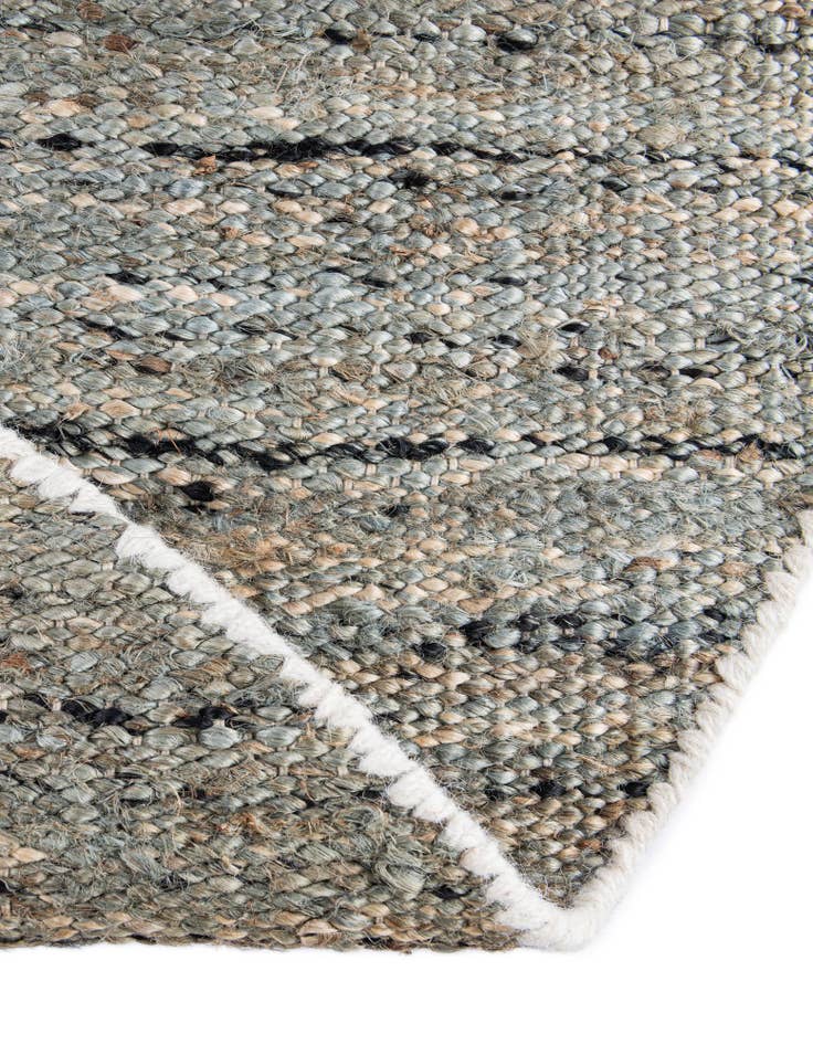 Detail image of  7' 10 x 7' 10  Hand Woven Palm Beach Jute Round Rug