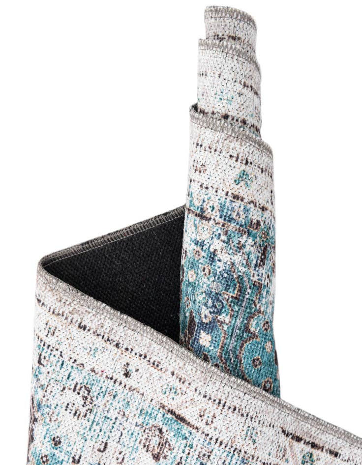 Detail image of  5' x 5'  Washable Yara Square Rug