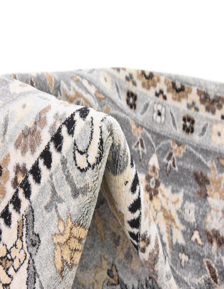 Detail image of  8' x 10' Legacy Rug