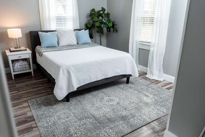 Silver 4' x 6' Legacy Rug | Rugs.com