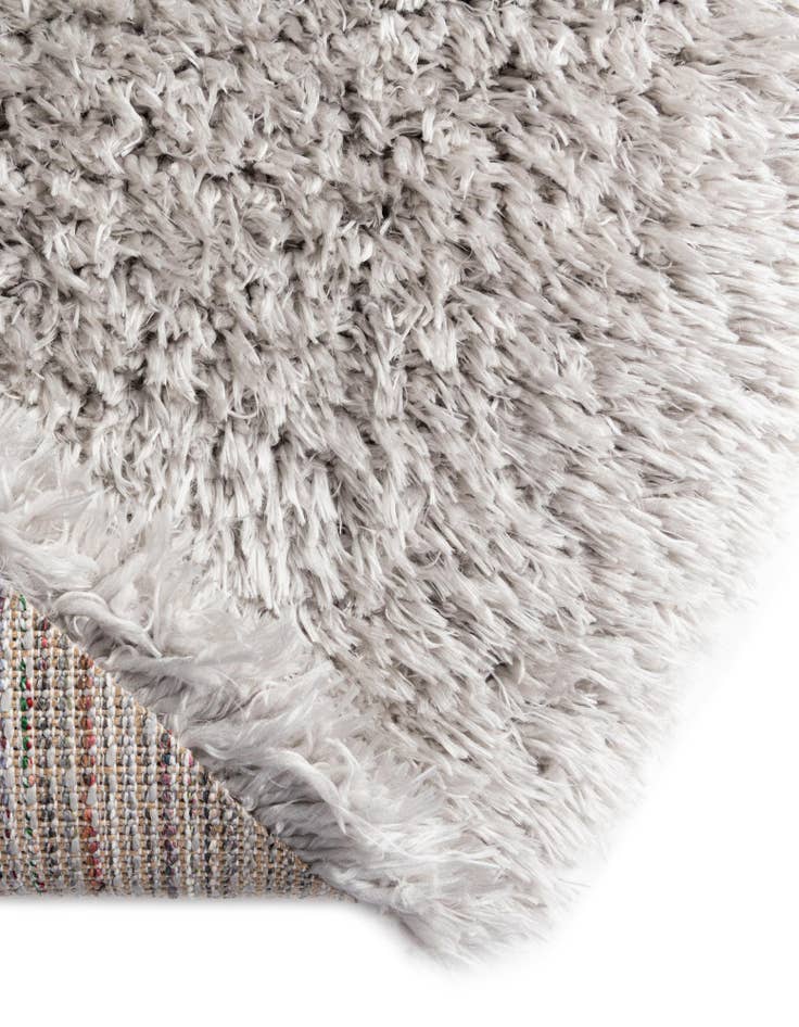 Detail image of  5' 3 x 8' Marilyn Monroe&trade; Shag Oval Rug