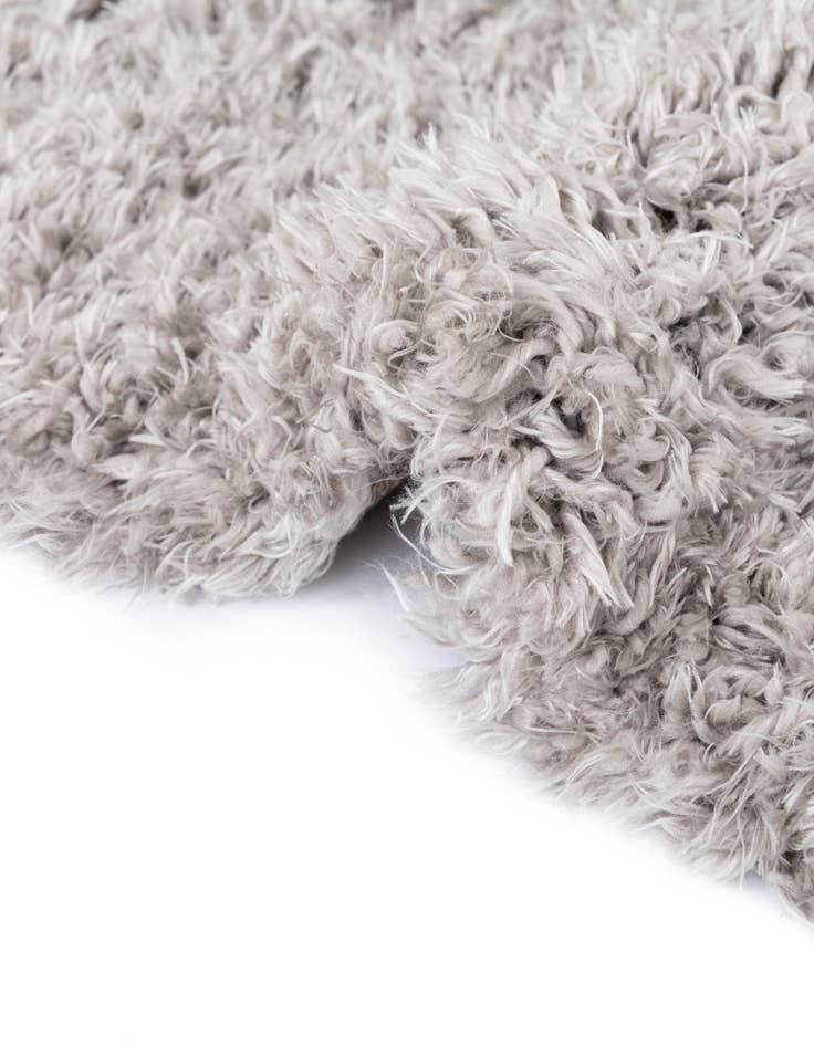 Detail image of  3' 3 x 3' 3 Marilyn Monroe&trade; Shag Round Rug