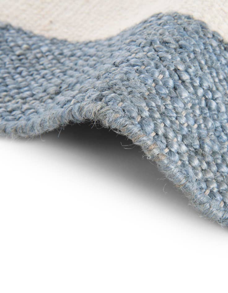 Detail image of  6' 1 x 9'  Hand Woven Jill Zarin Hamptons Rug