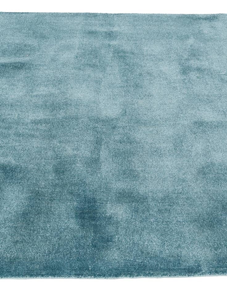 Detail image of  5' 7 x 8' Luna Rug