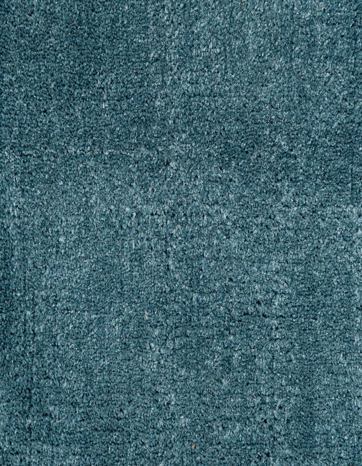 Detail image of  5' 7 x 8' Luna Rug