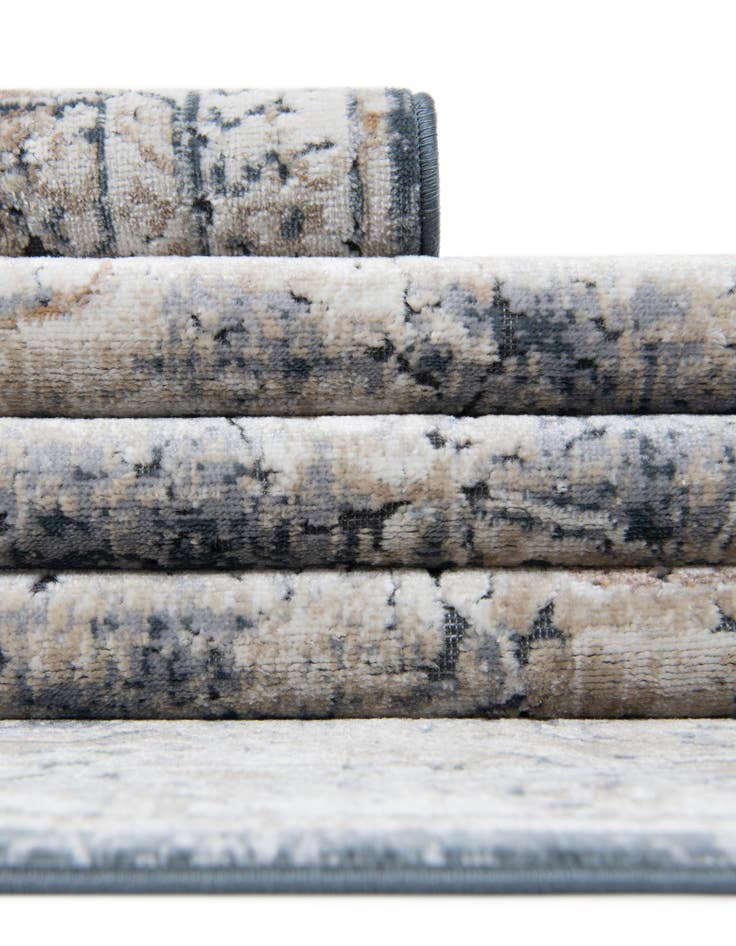 Detail image of  7' 10 x 7' 10 Eliza Round Rug