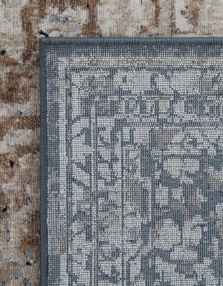 Detail image of  2' x 6' 9 Eliza Runner Rug