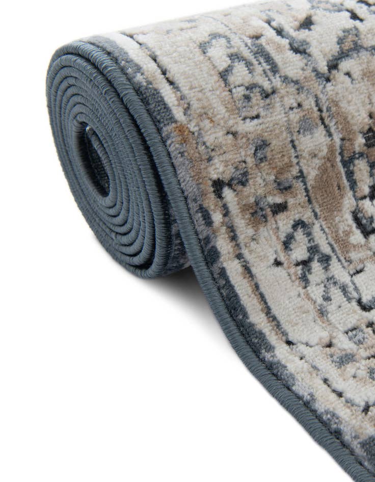 Detail image of  2' x 6' 9 Eliza Runner Rug