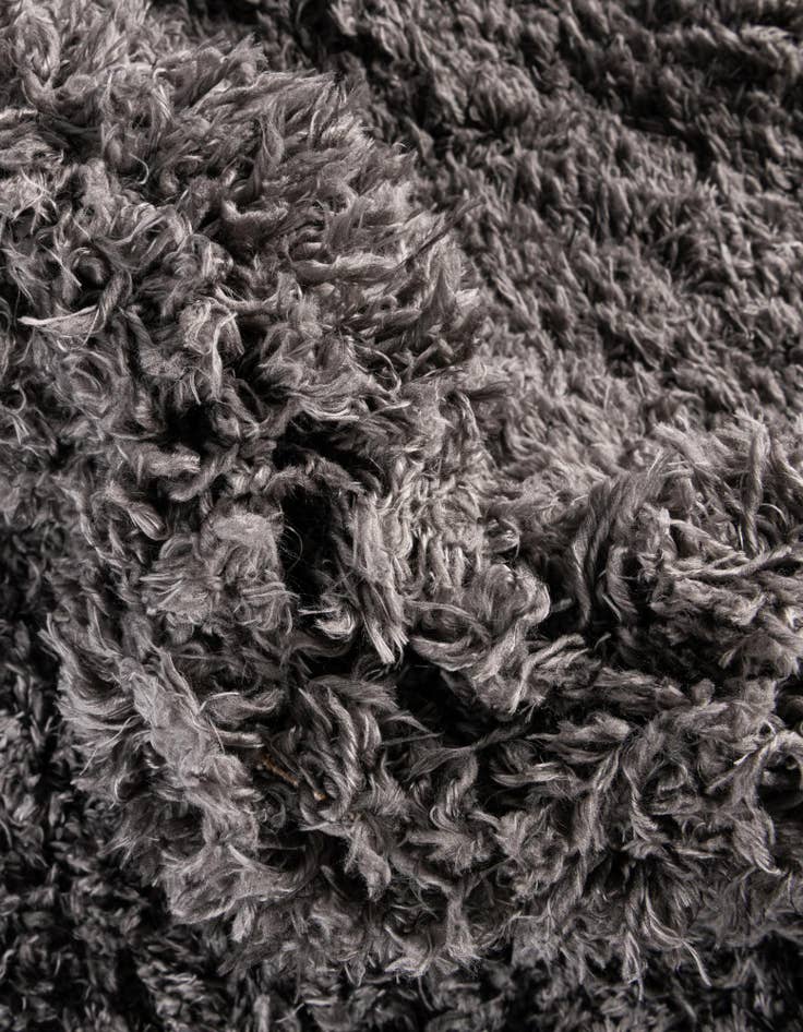 Detail image of  4' x 6' Marilyn Monroe&trade; Shag Oval Rug