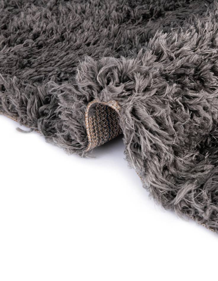 Detail image of  4' x 6' Marilyn Monroe&trade; Shag Oval Rug