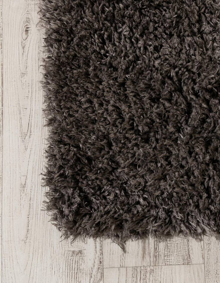 Detail image of  7' x 10' Marilyn Monroe™ Shag Rug