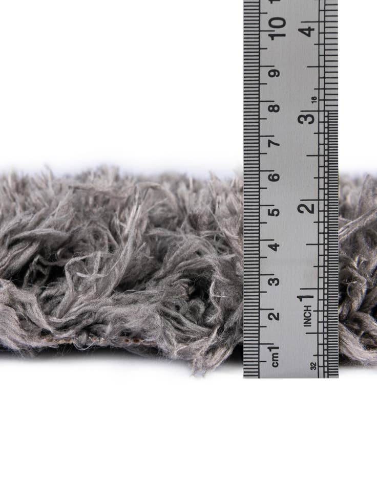 Detail image of  3' 3 x 3' 3 Marilyn Monroe&trade; Shag Round Rug