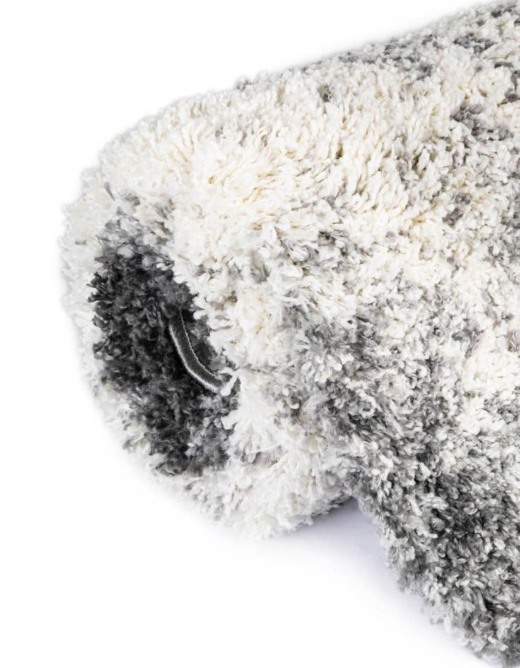 Detail image of  3' 3 x 3' 3 Soft Touch Shag Round Rug