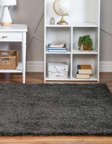  8' x 8' Soft Solid Shag Square Rug