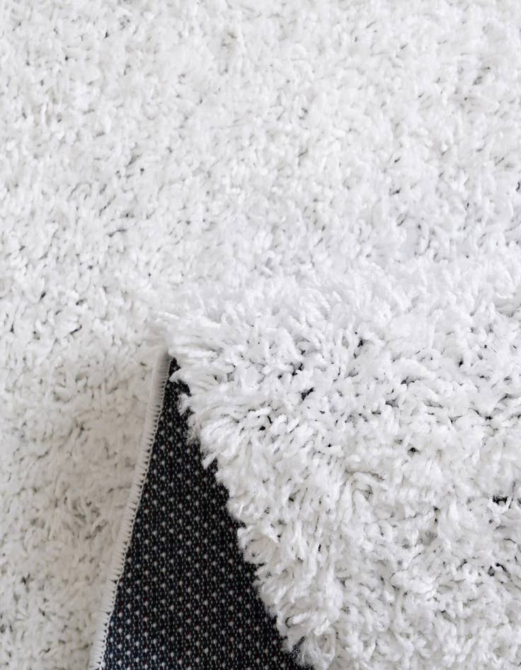 Detail image of  3' 3 x 5' 3 Everyday Shag Oval Rug
