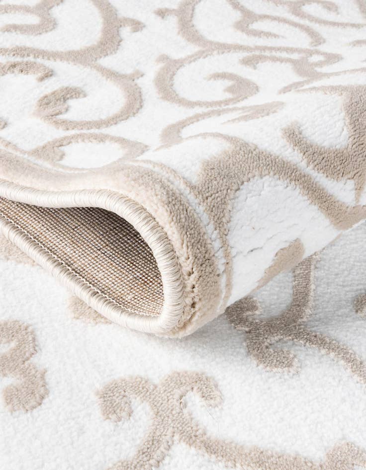 Detail image of  6' x 9' Nepal Oval Rug