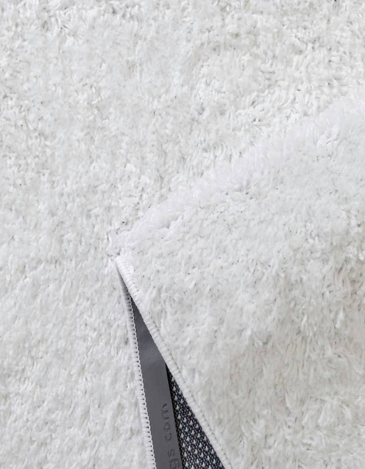 Detail image of  7' x 10' Everyday Shag Rug