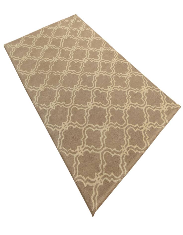 Detail image of  5' 1 x 8' Luna Wool Rug