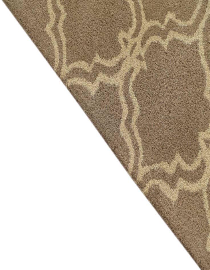 Detail image of  5' 1 x 8' Luna Wool Rug