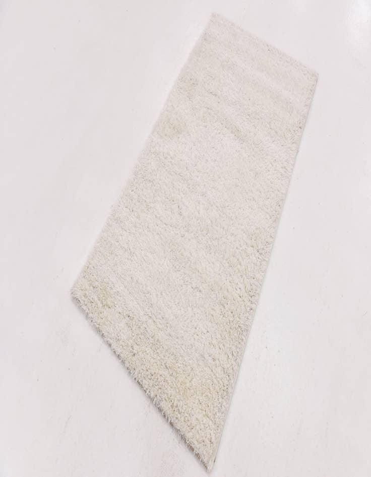 Detail image of  2' 8 x 4' 10 Luxury Solid Shag Rug