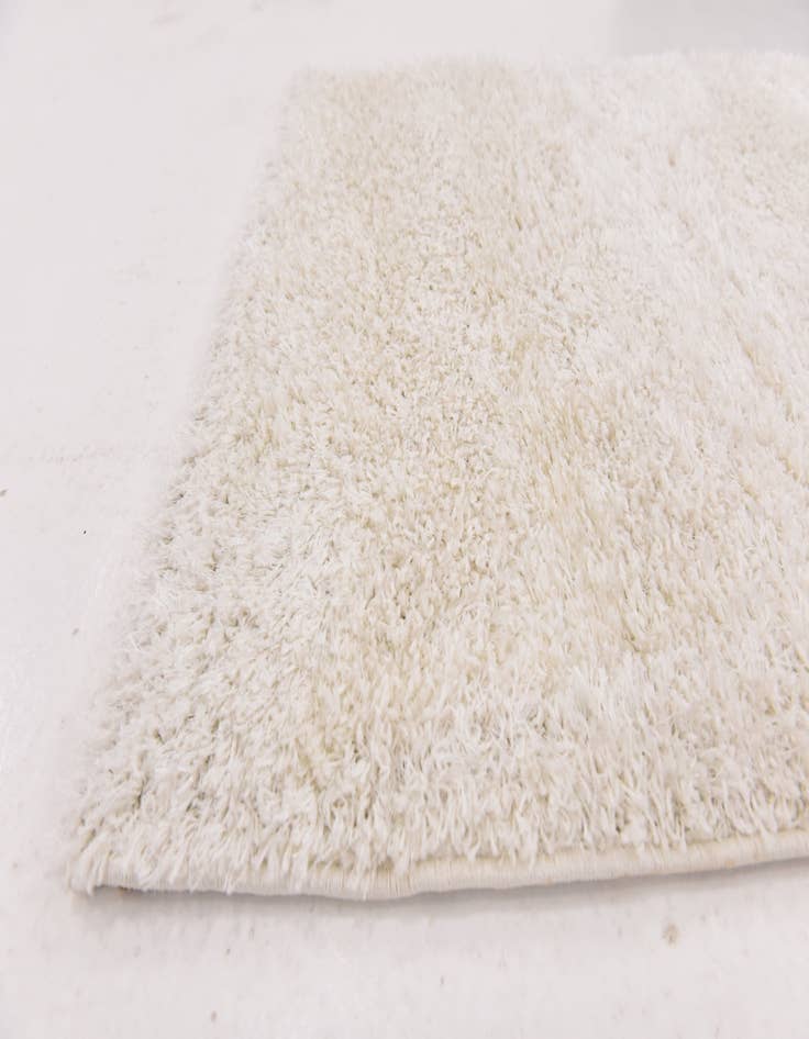 Detail image of  2' 8 x 4' 10 Luxury Solid Shag Rug