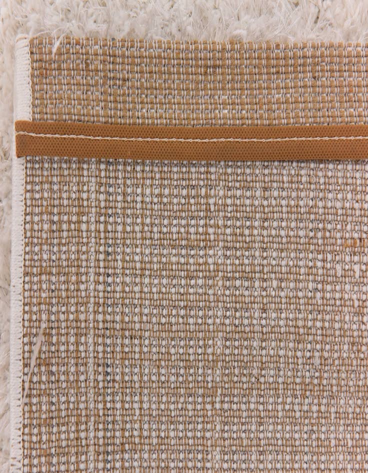 Detail image of  2' 8 x 4' 10 Luxury Solid Shag Rug