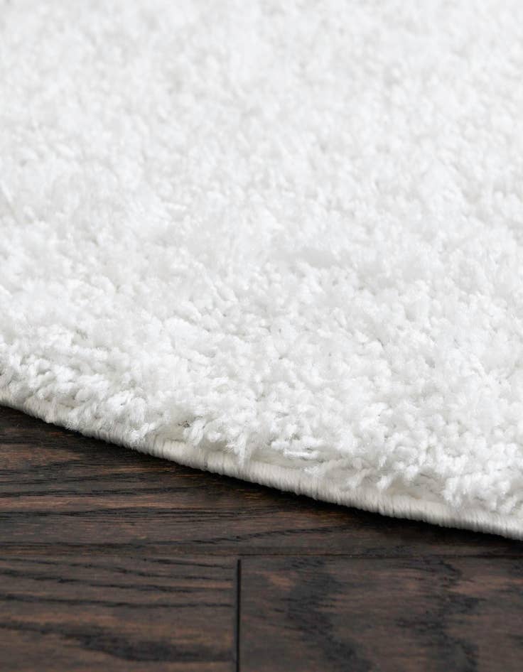 Detail image of  7' 10 x 7' 10 Everyday Shag Round Rug