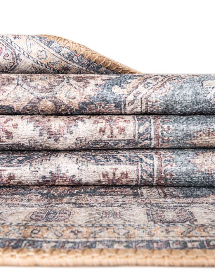 Detail image of  2' x 3' 1 Timeless Oval Rug