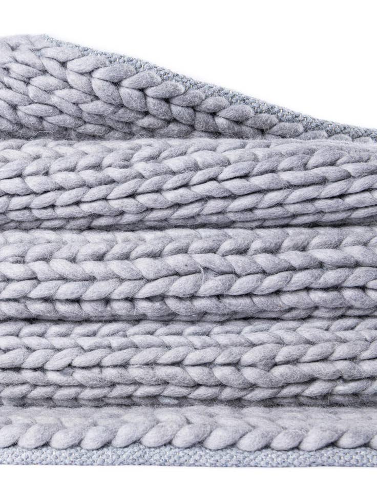 Detail image of  2' x 8'  Hand Woven Lana New Zealand Wool Runner Rug