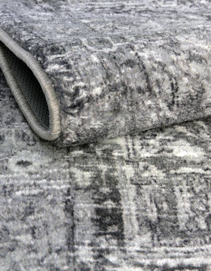 Detail image of  2' 2 x 7' 10 Medina Runner Rug