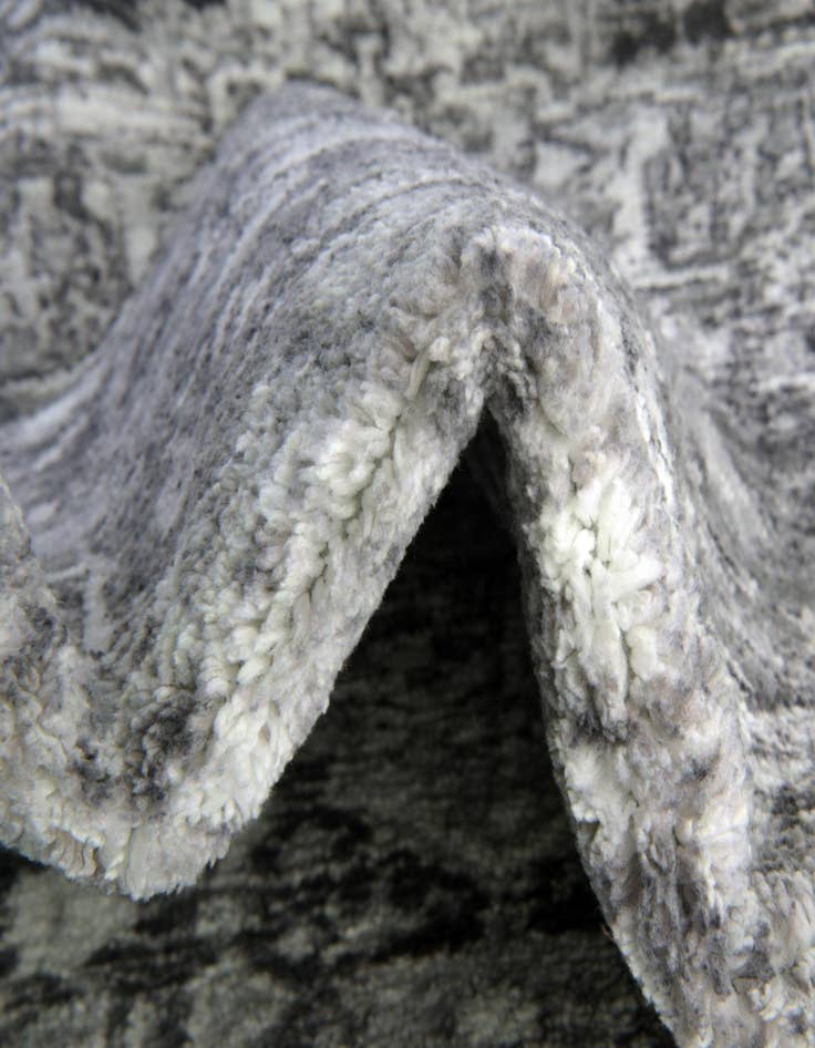 Detail image of  2' 2 x 7' 10 Medina Runner Rug