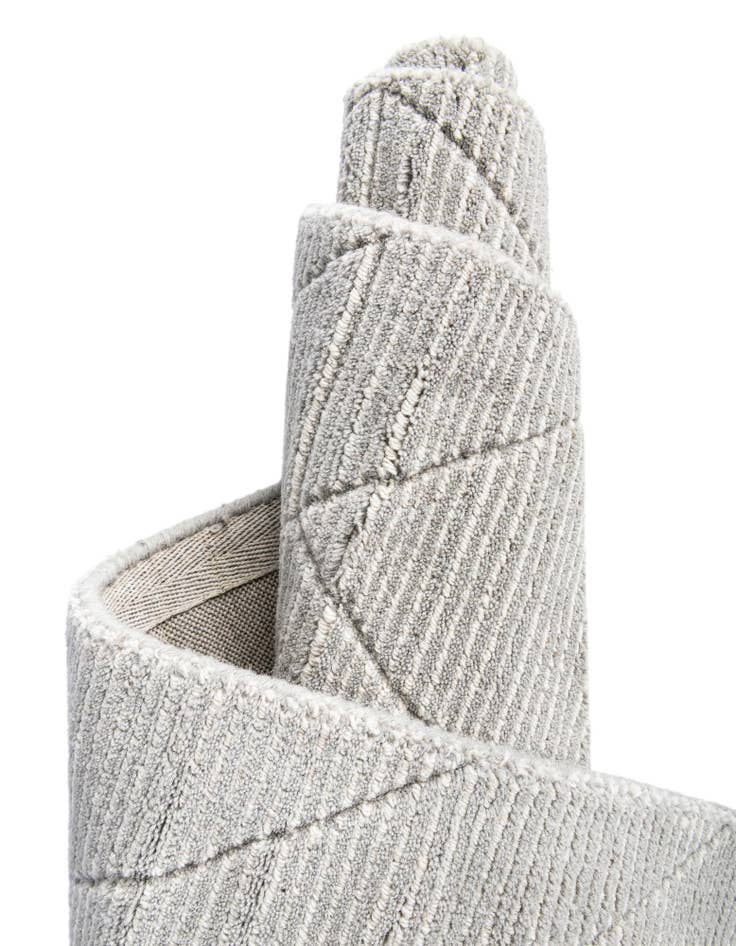 Detail image of  2' x 6' 1 WoolCraft Geometric Runner Rug