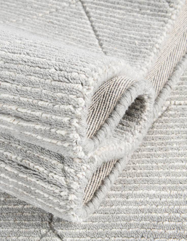 Detail image of  2' x 6' 1 WoolCraft Geometric Runner Rug