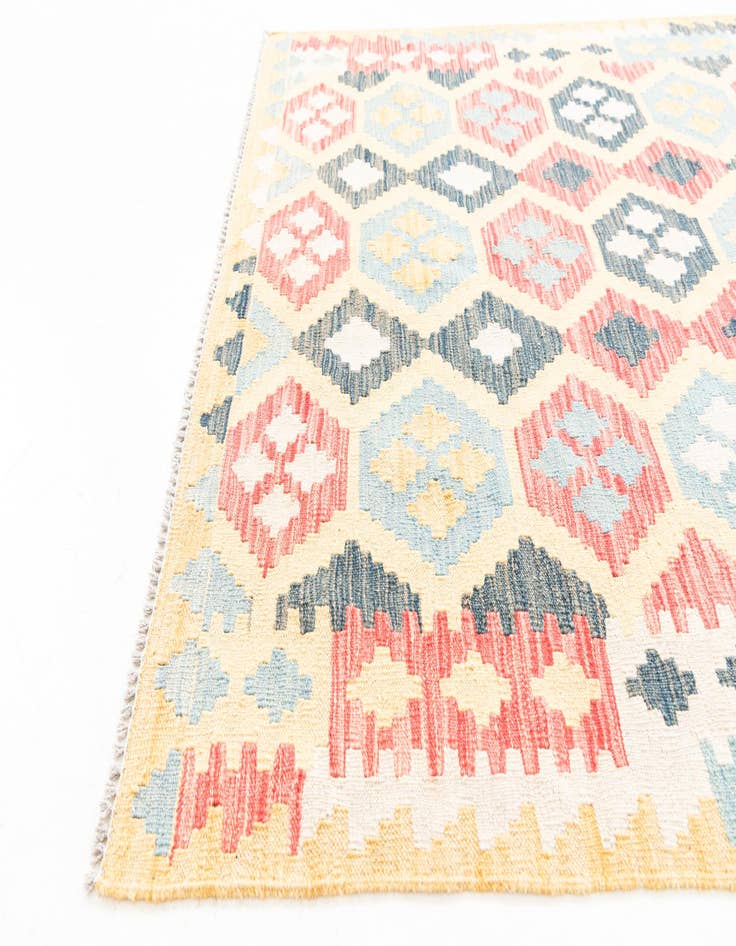 Detail image of  4' 2 x 5' 10  Hand Woven Kilim Maymana Wool Rug