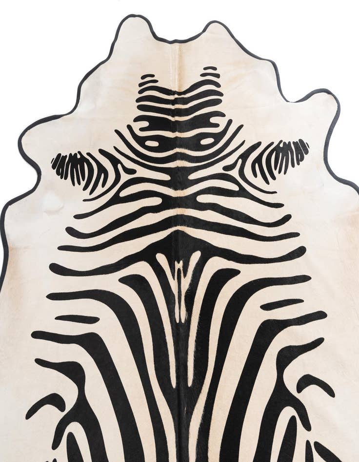 Detail image of  5' 8 x 6' 9 Cowhide Freeform Rug